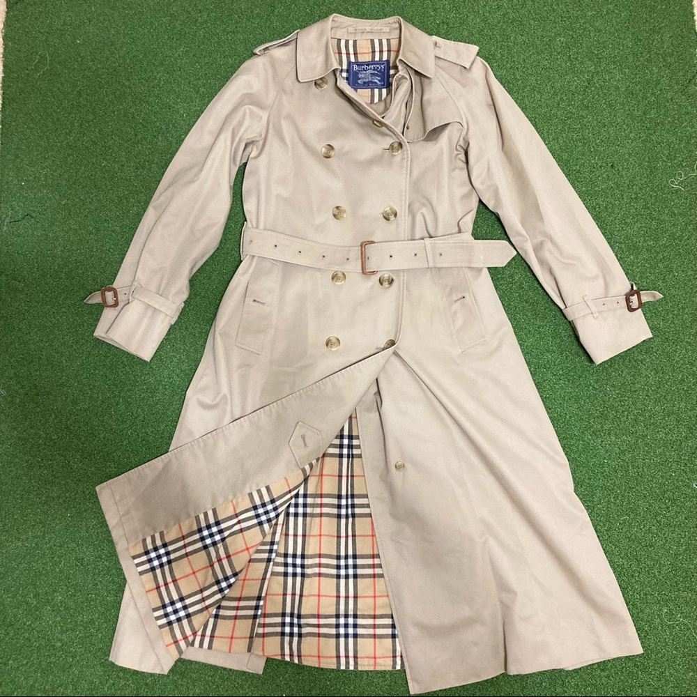 Burberry trench coat women size 10,  Excellent condition authentic